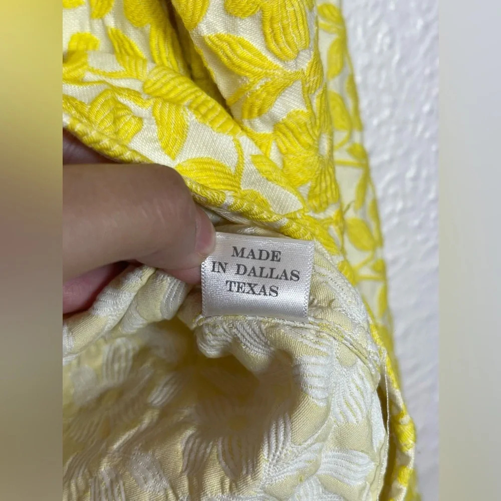 Tish Cox Floral Embroidered Popover Blouse Top Yellow White  Women’s Medium - Picture 6 of 12